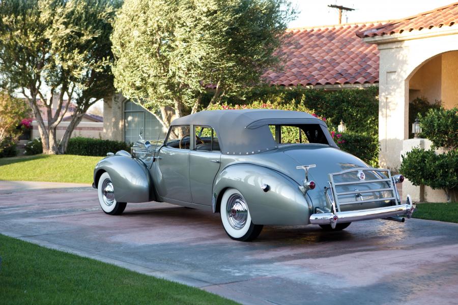  Packard Super Eight One-Eighty Darrin Convertible Sedan by Howard Dutch Darrin 1940 года  (фото 30 из 30)